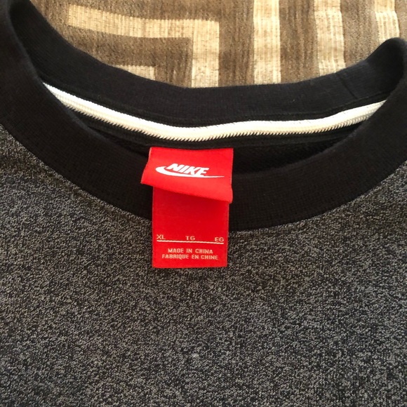 Nike Crewneck Sweater - Picture 4 of 5
